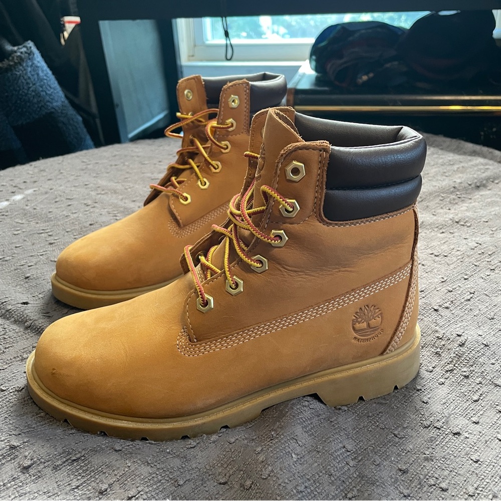 Timberland Classic Wheat Nubuck Boots